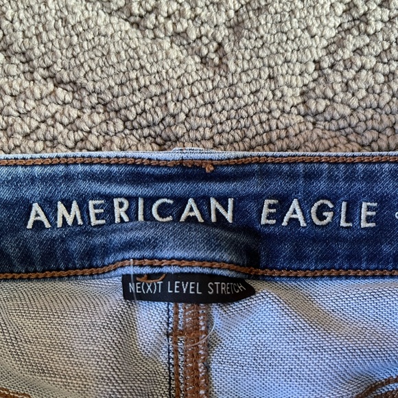 American Eagle women’s jeans - Picture 3 of 5